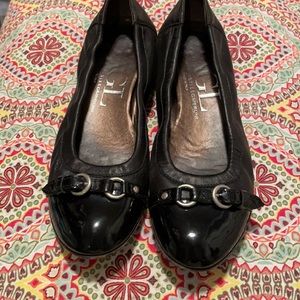 AGL Buckle Flat in Black